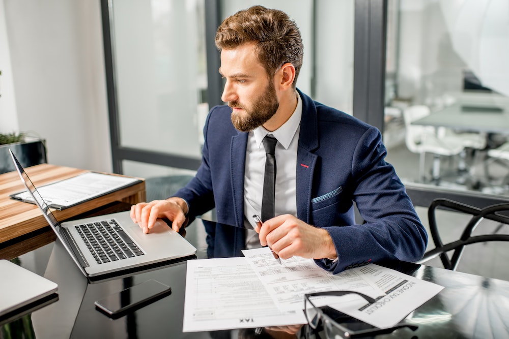 Les règles de responsabilité en cas de litige sur la propriété intellectuelle en portage salarial