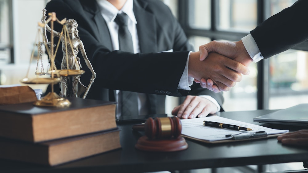 Comment devenir avocat en droit de la gestion des risques