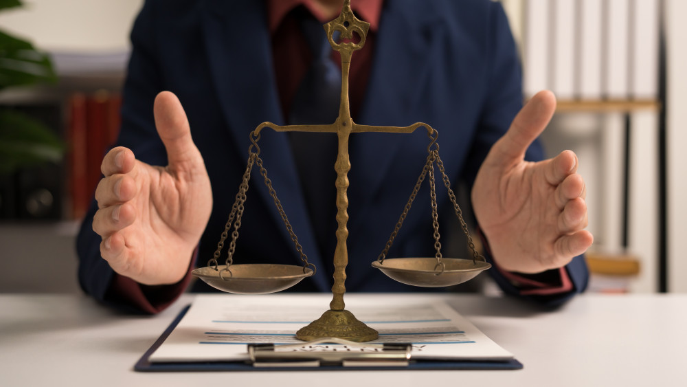 La force obligatoire du contrat : une notion essentielle en droit des contrats