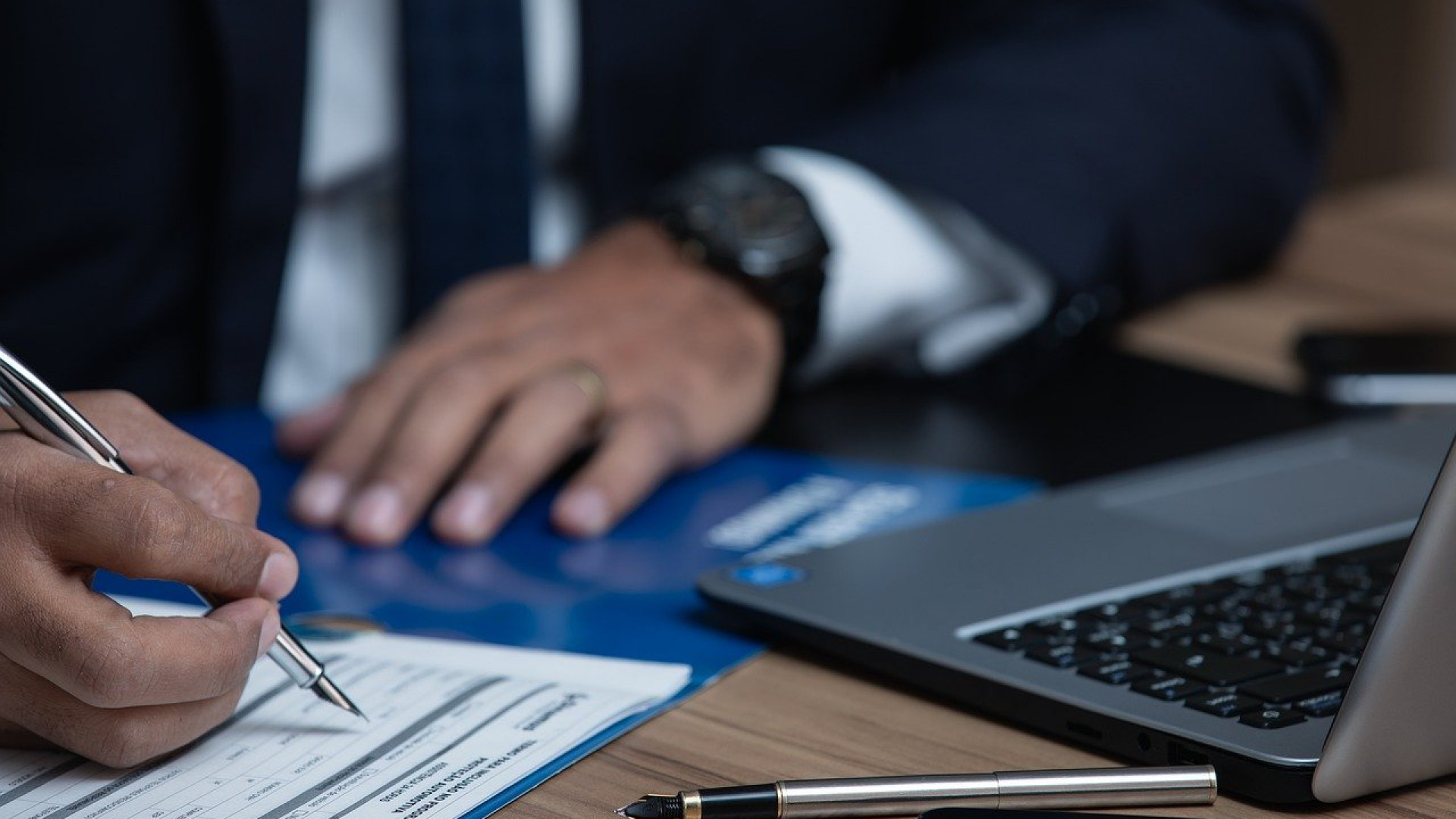 Avocat spécialiste en trafic de stupéfiants : tout ce qu'il faut savoir...