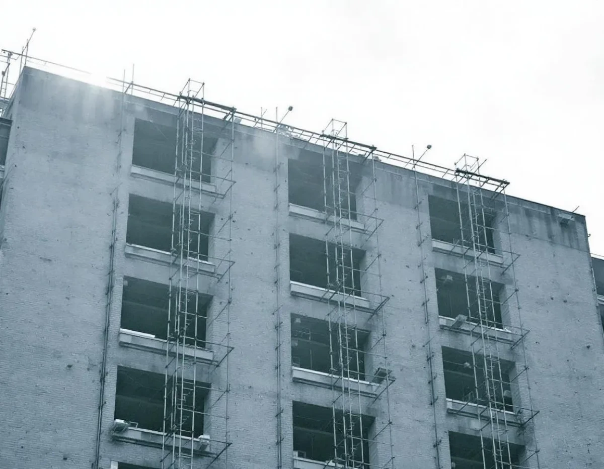 Les 7 étapes incontournables pour contester efficacement un permis de construire en 2025
